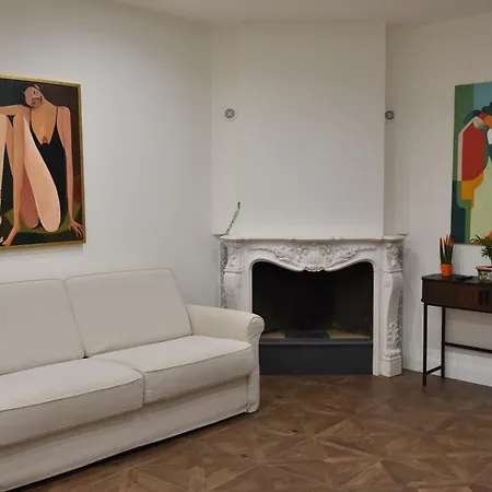 Apartamento Gloden House *