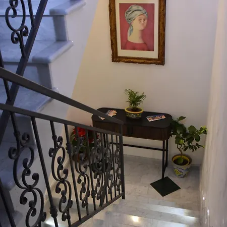 Gloden House *