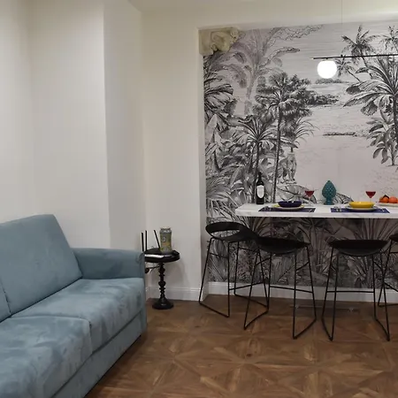 Gloden House *