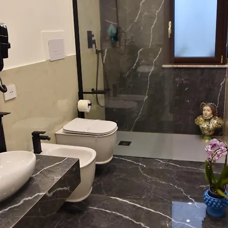 Apartamento Gloden House *